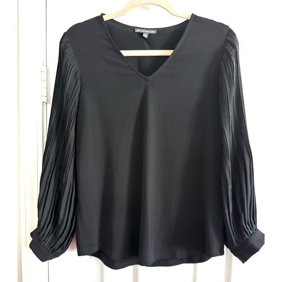 ADRIANNA PAPELL Black Long Pleated Sleeve Top Blouse Stretch Shirt - Sz Small - Picture 2 of 6